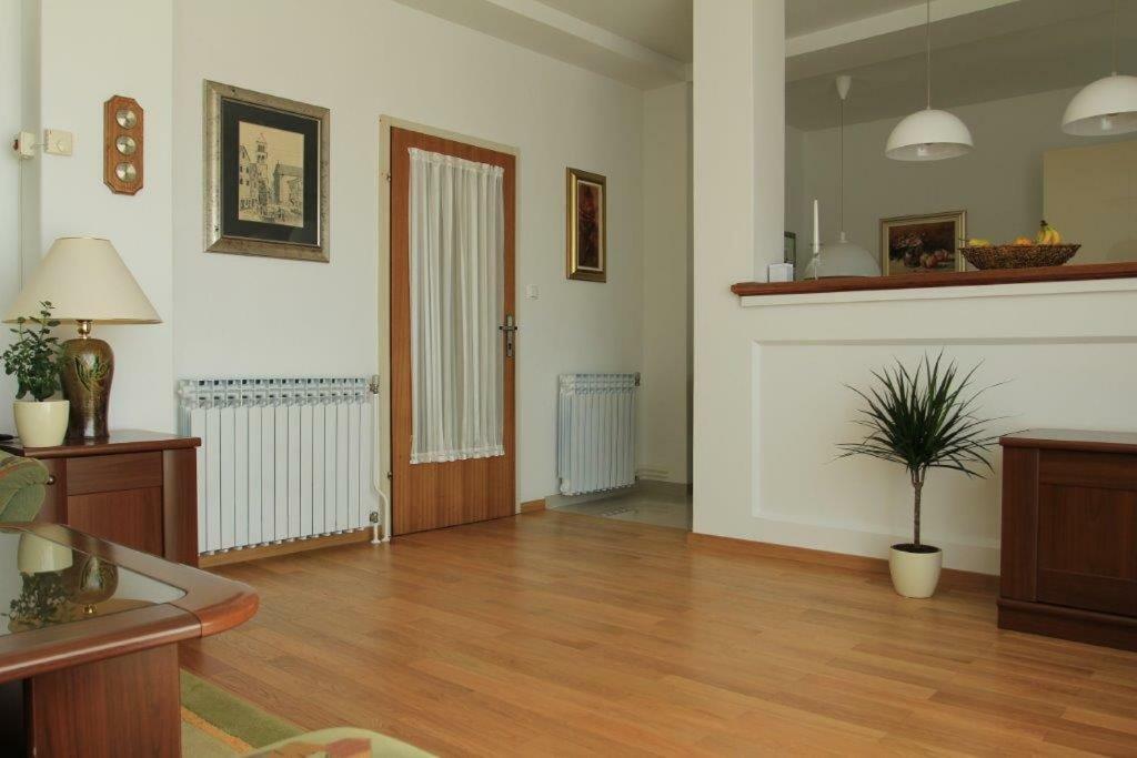 Vila Rojana Водице Экстерьер фото